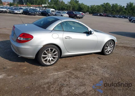 2006 Mercedes-Benz Slk 350 из США, поврежденный, VIN WDBWK56F16F107642